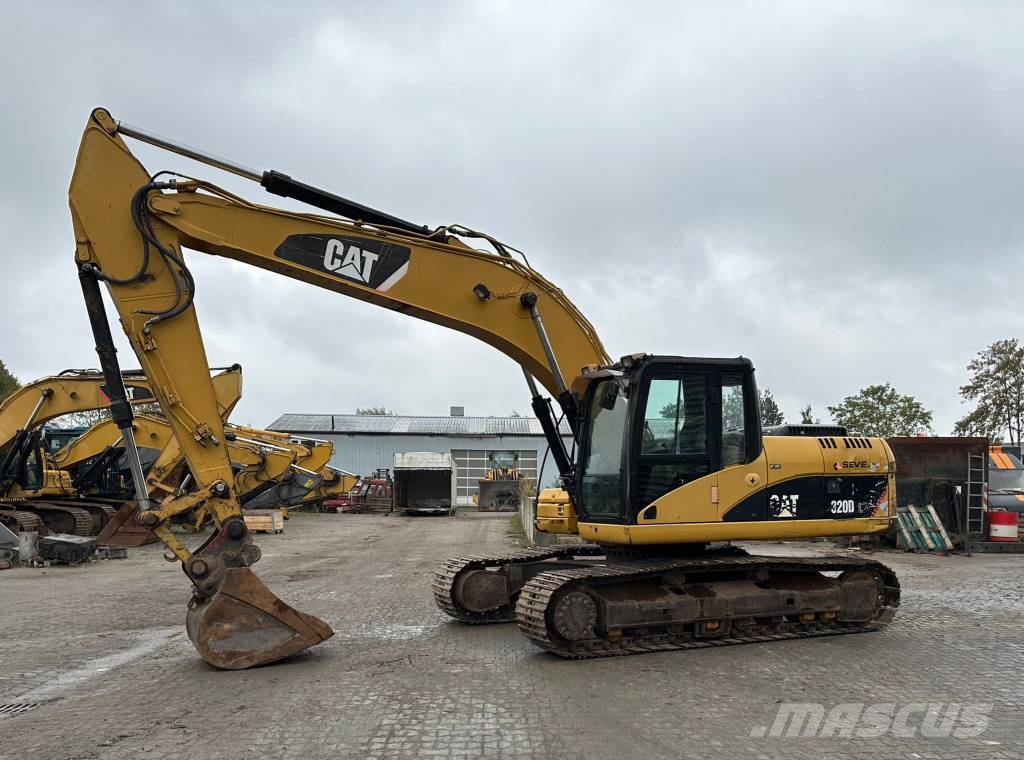 CAT 320DL Telakaivukoneet