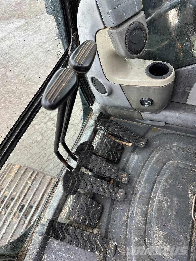 CAT 320DL Telakaivukoneet