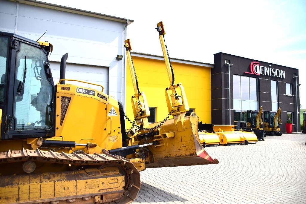 CAT D 5 K 2 LGP  CAT D6 CAT D5 Kāpurķēžu buldozeri