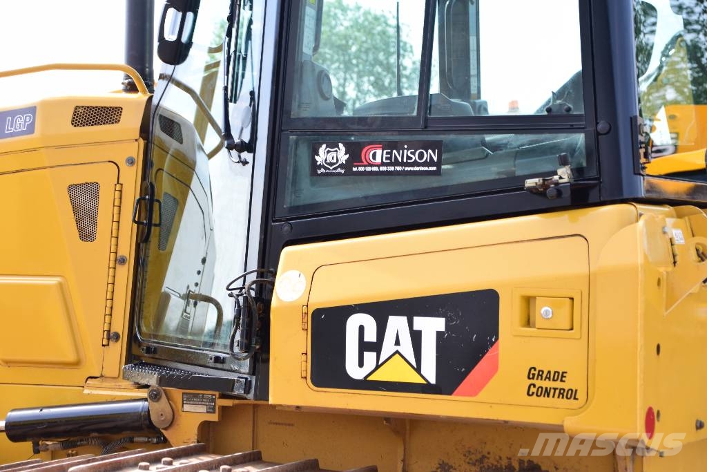 CAT D 5 K 2 LGP  CAT D6 CAT D5 Kāpurķēžu buldozeri