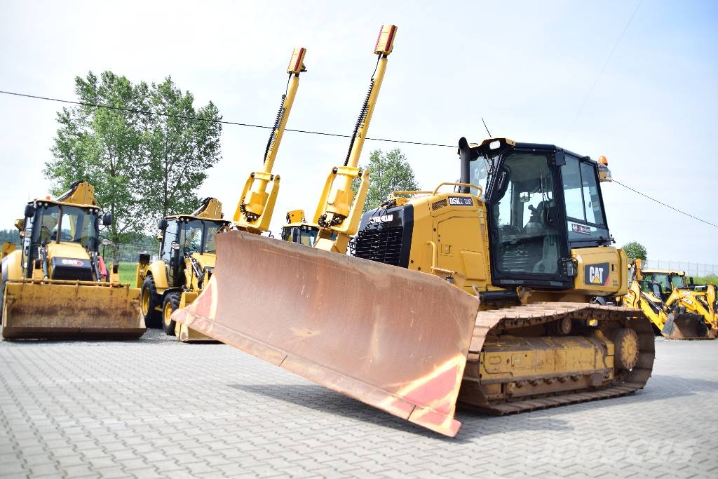 CAT D 5 K 2 LGP  CAT D6 CAT D5 Kāpurķēžu buldozeri