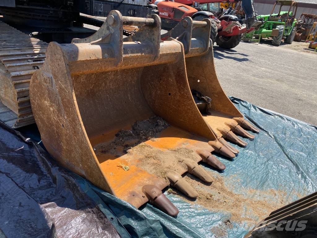 Volvo EC 220 EL /Certificat CE endommagée Excavadoras de cadenas
