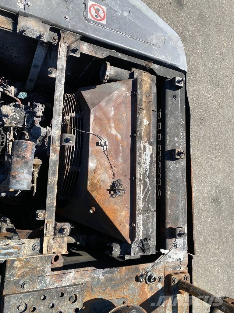 Volvo EC 220 EL /Certificat CE endommagée Excavadoras de cadenas