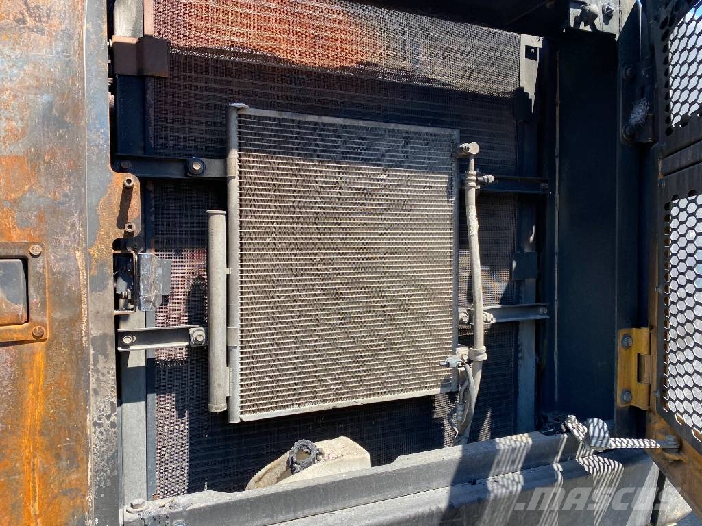 Volvo EC 220 EL /Certificat CE endommagée Excavadoras de cadenas