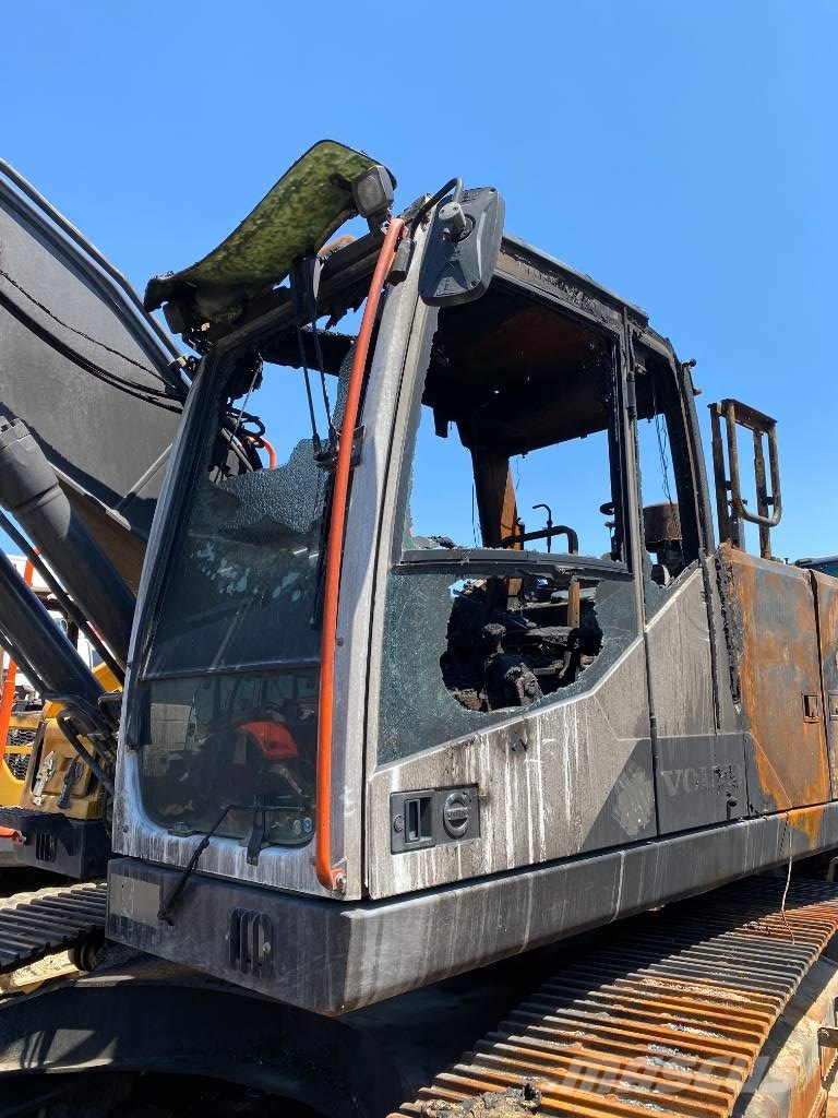 Volvo EC 220 EL /Certificat CE endommagée Excavadoras de cadenas