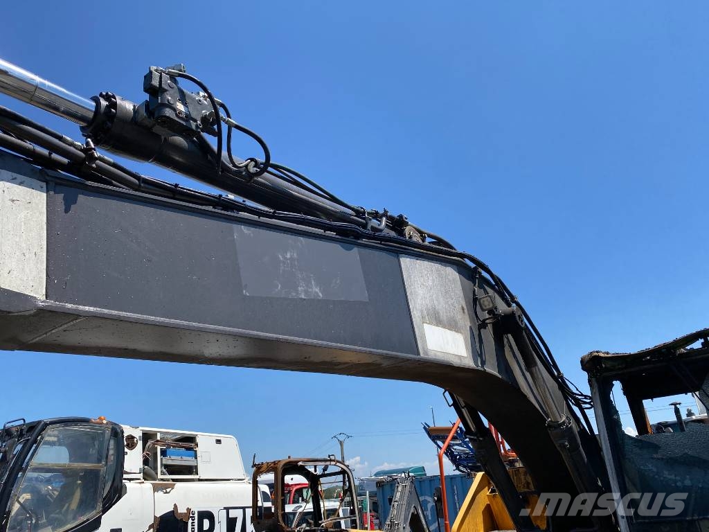Volvo EC 220 EL /Certificat CE endommagée Excavadoras de cadenas