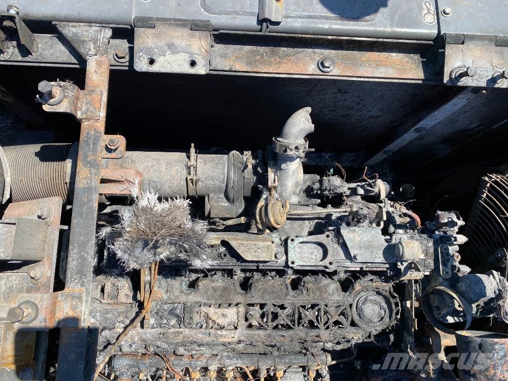 Volvo EC 220 EL /Certificat CE endommagée Excavadoras de cadenas