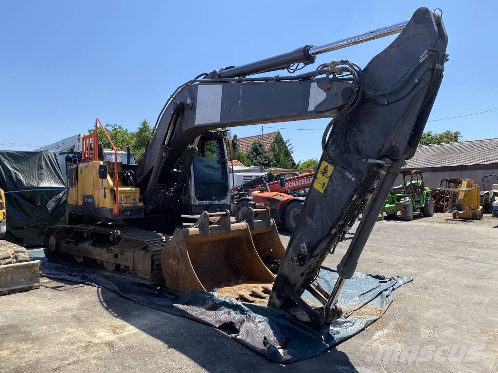 Volvo EC 220 EL /Certificat CE endommagée Excavadoras de cadenas