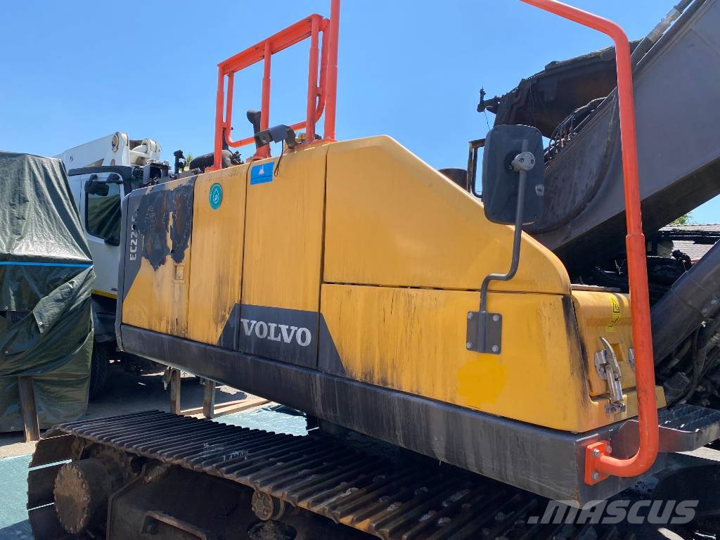 Volvo EC 220 EL /Certificat CE endommagée Excavadoras de cadenas