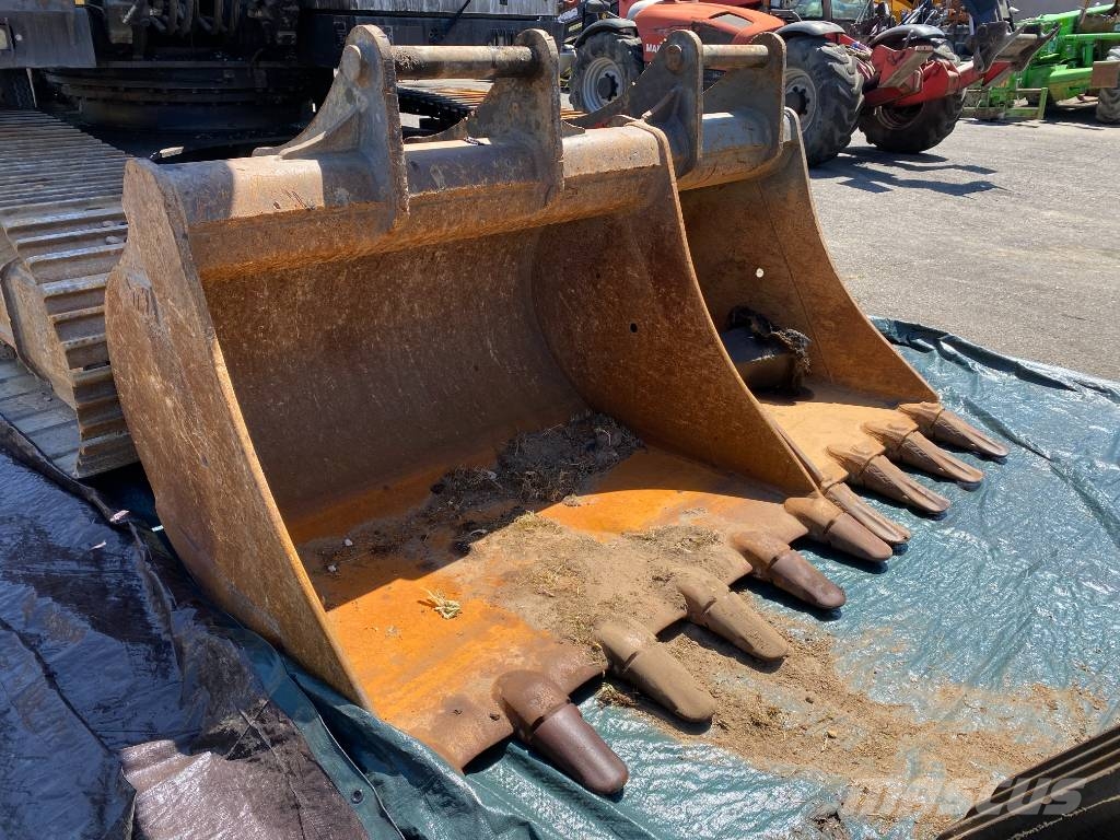 Volvo EC 220 EL /Certificat CE endommagée Excavadoras de cadenas