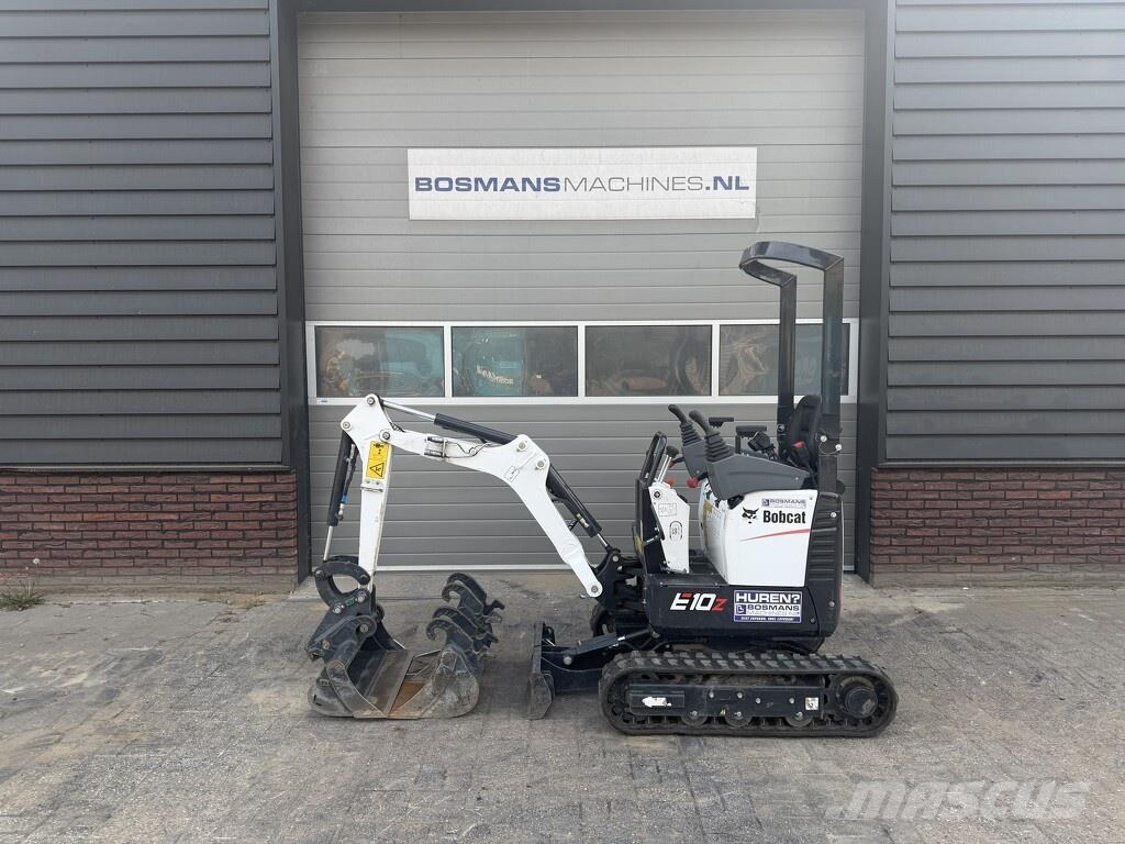Bobcat E10 z minigraver 2026 - 120 uur €290 LEASE Mini kotrók < 7t