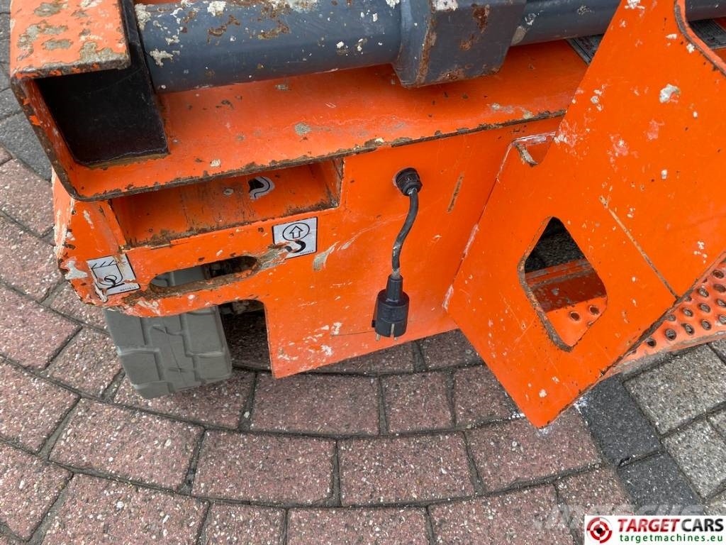 Dingli JCPT1612DC Electric Scissor Work Lift 1570cm 剪叉式升降机