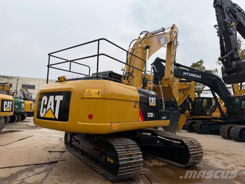 CAT 323D2L Source factory 대형 굴삭기 29톤 이상