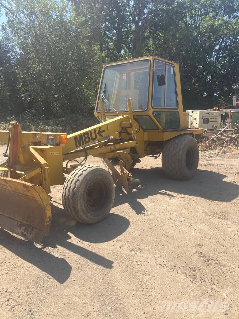 MBU 93 Mini Grader معدات تمهيد الطرق