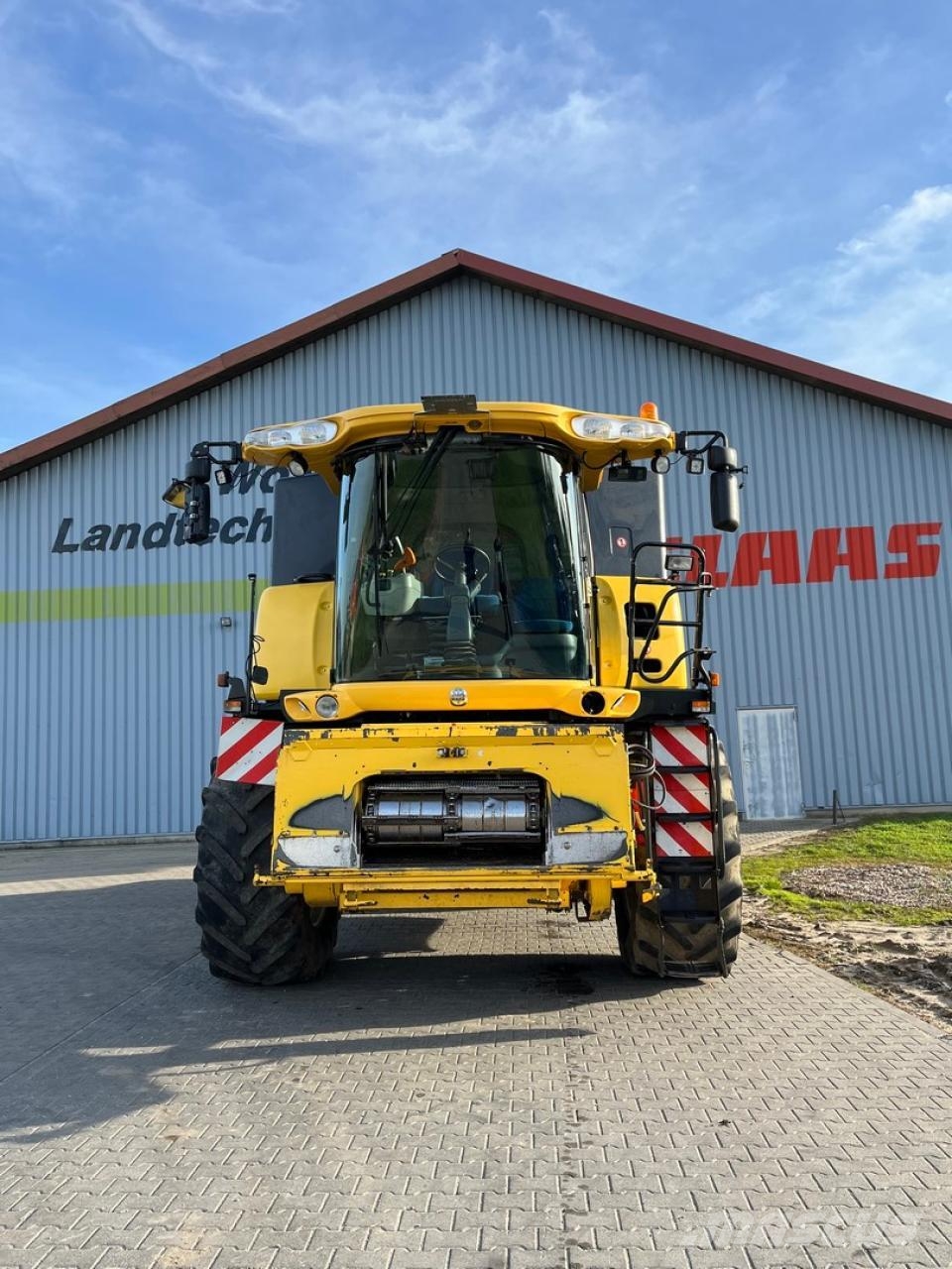 New Holland CR 9070 联合收割机