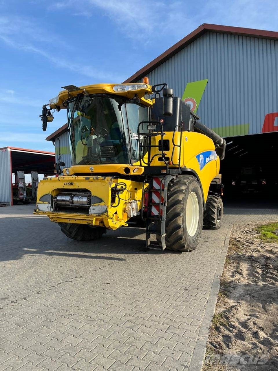 New Holland CR 9070 Mähdrescher