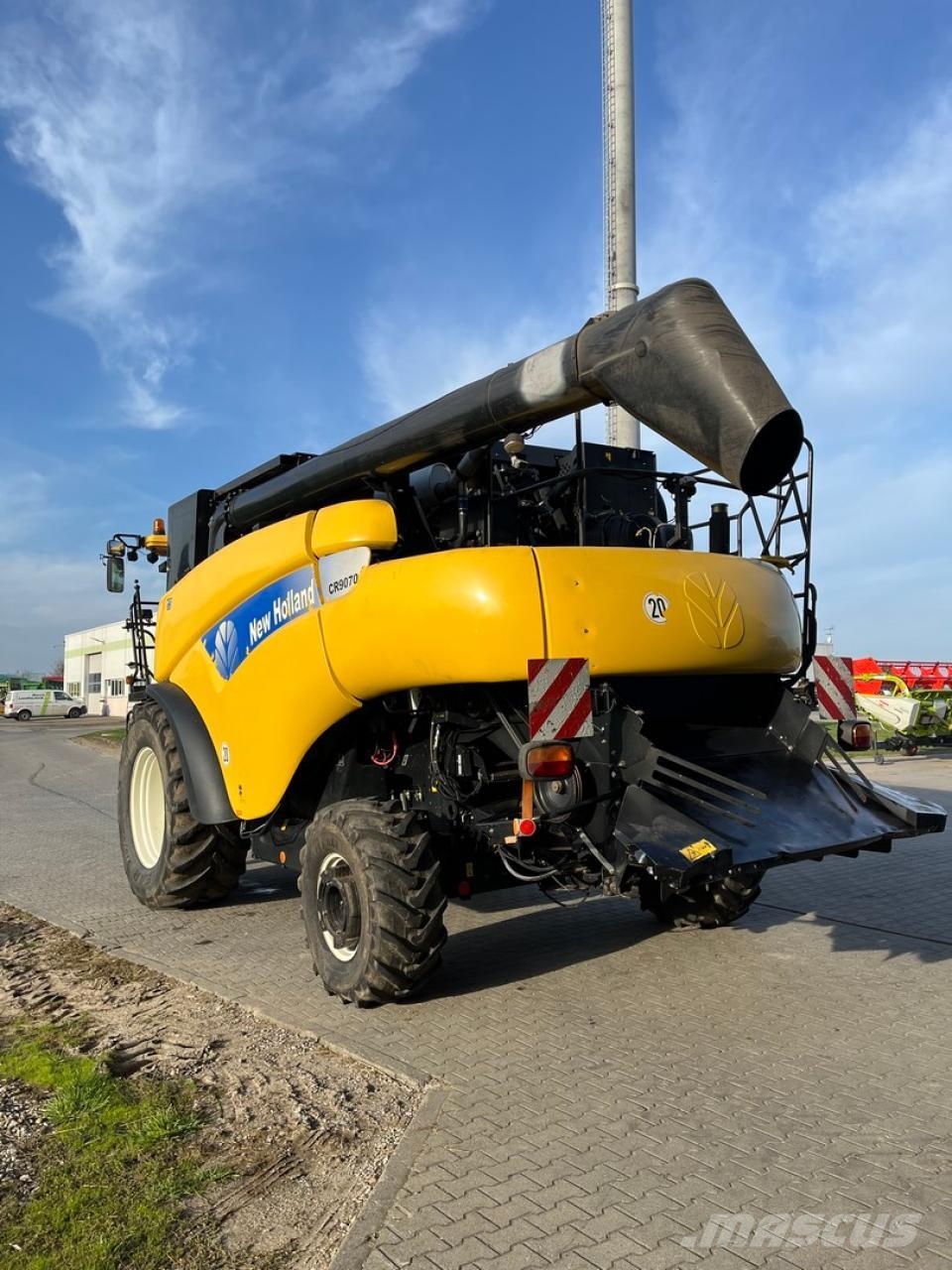 New Holland CR 9070 联合收割机