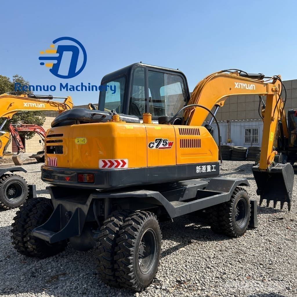 Xinyuan C75W Bagri na kolesih
