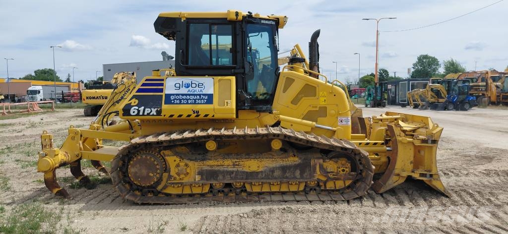 Komatsu D 61 PX-24 بلدوزرات مجنزرة