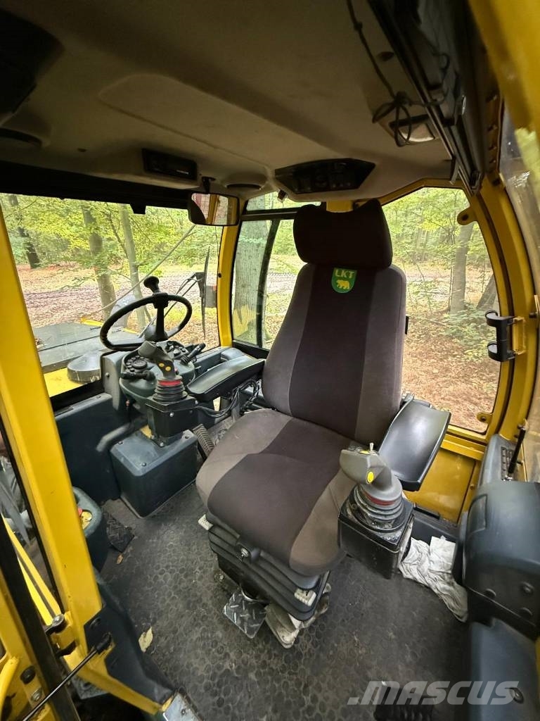 LKT 60 Väljaveotraktorid