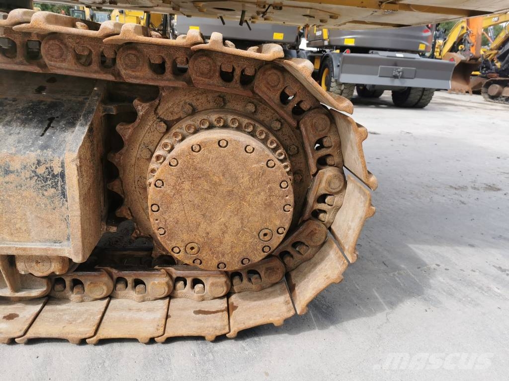 CAT 336 Crawler excavators