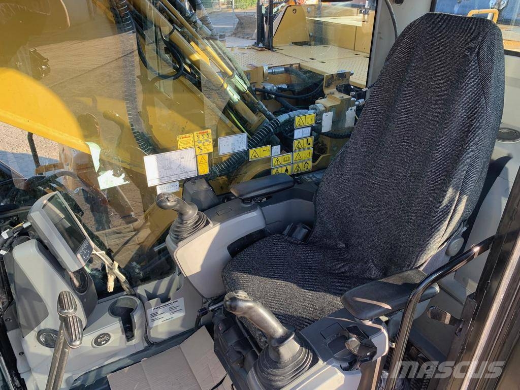 CAT 330F VAH حفارات زحافة