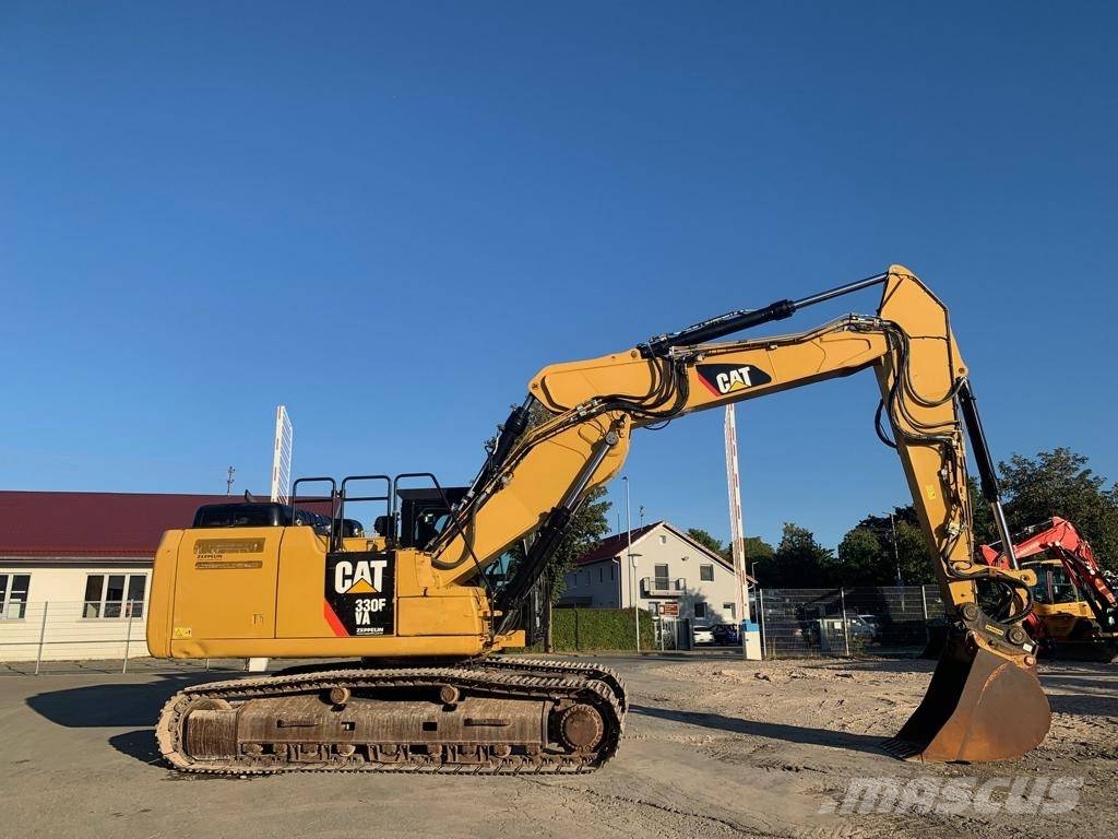 CAT 330F VAH حفارات زحافة