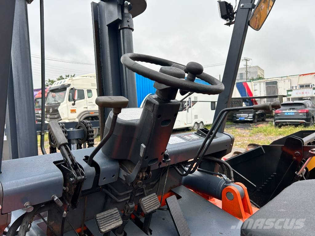 Heli h2000 70 디젤 지게차