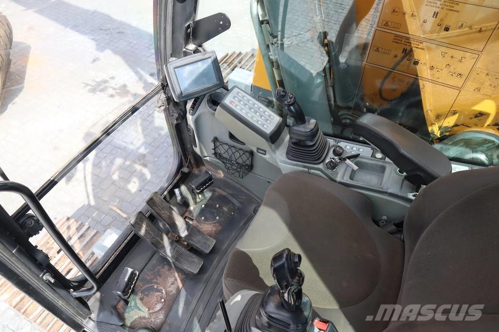 Liebherr R926 K LC COMPACT | SORTING GRAB | QUICK COUPLER Rupsgraafmachines