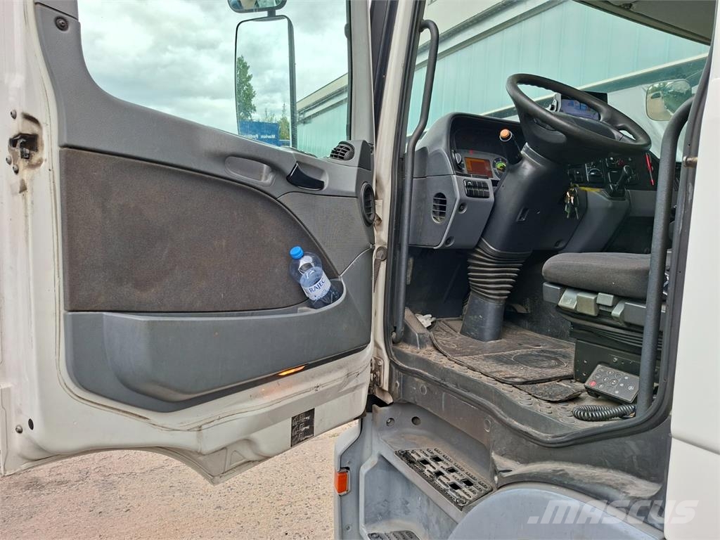 Mercedes-Benz ACTROS 2632 L 6X4 شاحنات بمقصورة وهيكل