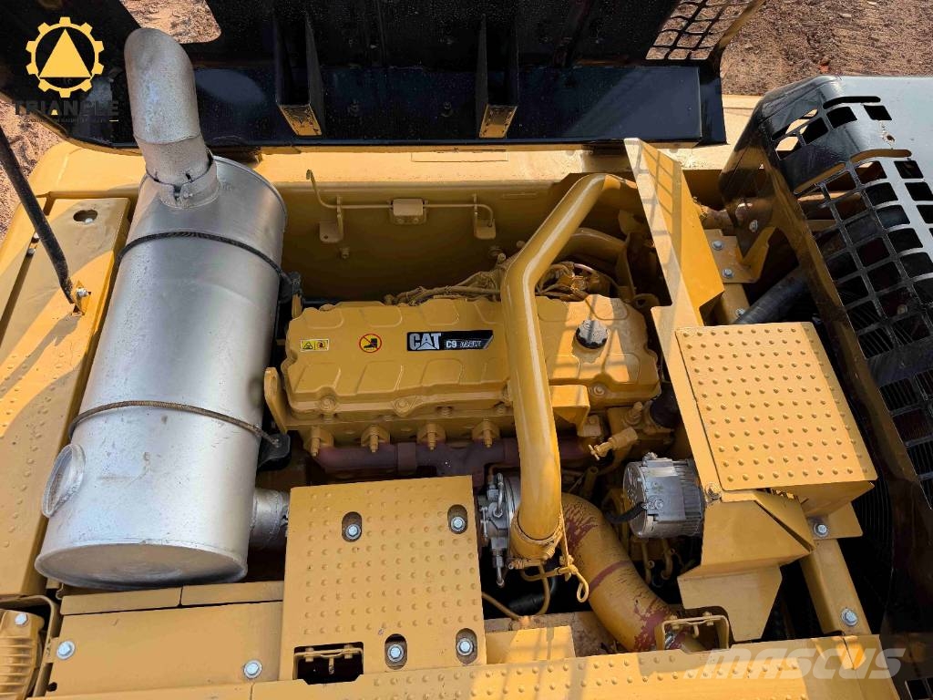 CAT 330 D L Lánctalpas kotrók