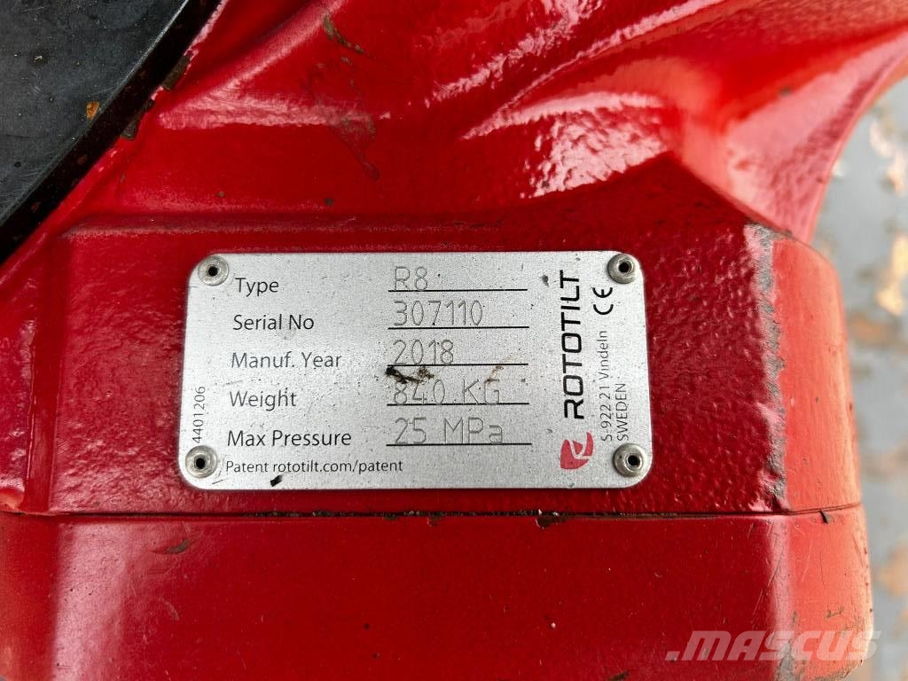 Hyundai HX 235 LCR /Rototilt R8, Rasvari, Lämmitin. Raupenbagger