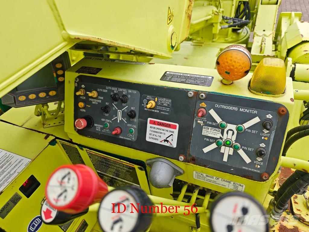 Unic URW 706 CDE Міні-крани