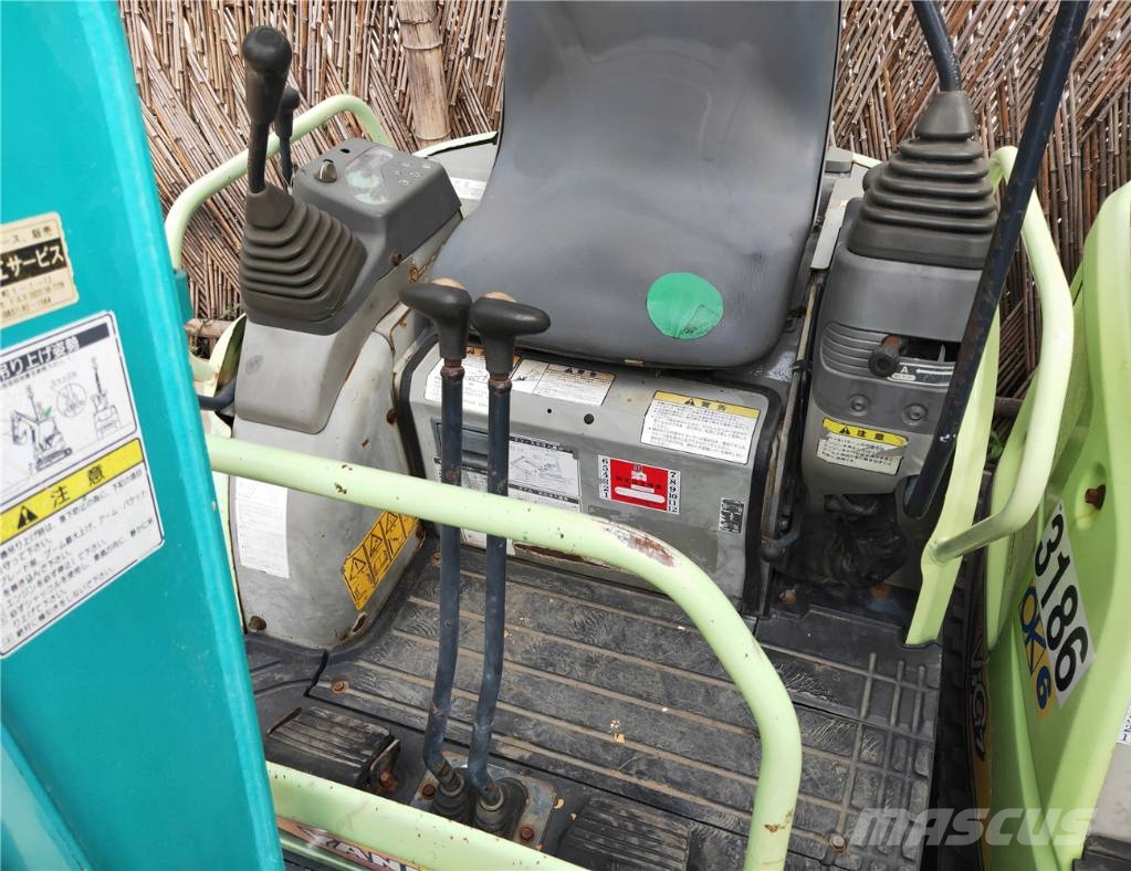 Yanmar Vio15 小型挖掘机