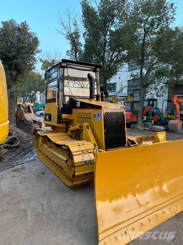CAT D5C معدات تمهيد الطرق