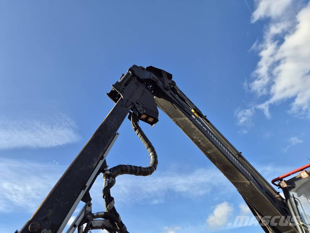 Valmet 901.4 حصادات