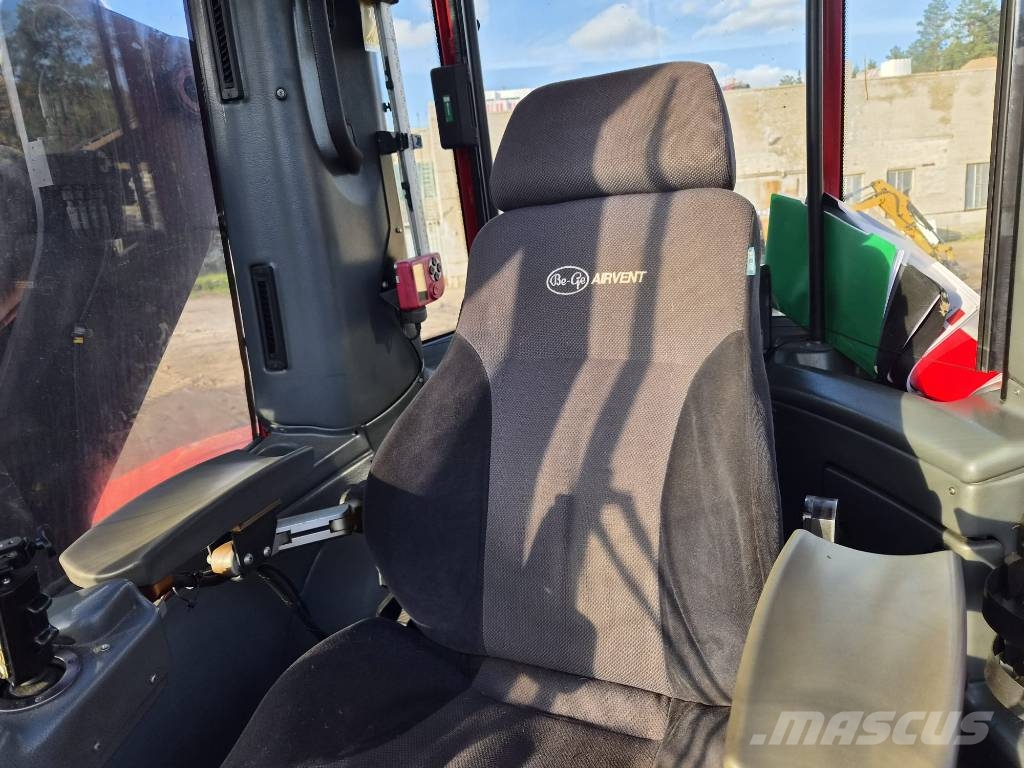 Valmet 901.4 حصادات