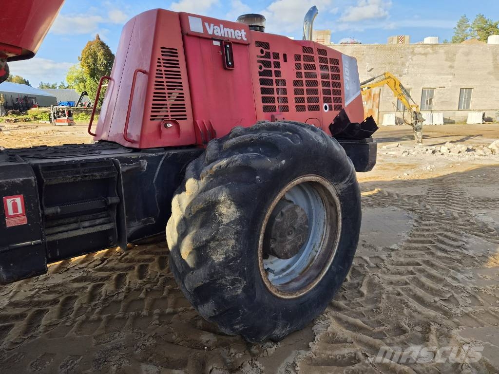 Valmet 901.4 حصادات