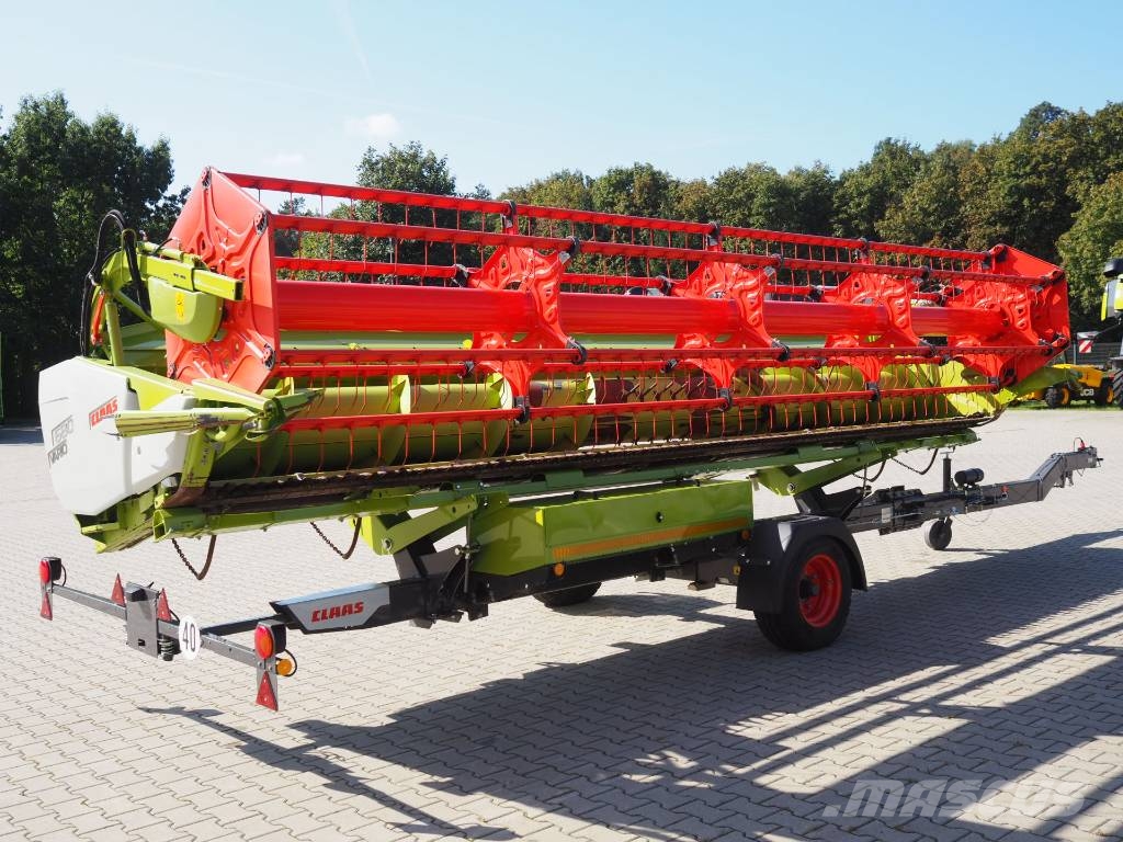 CLAAS Trion 650 GPS + V680 Mähdrescher