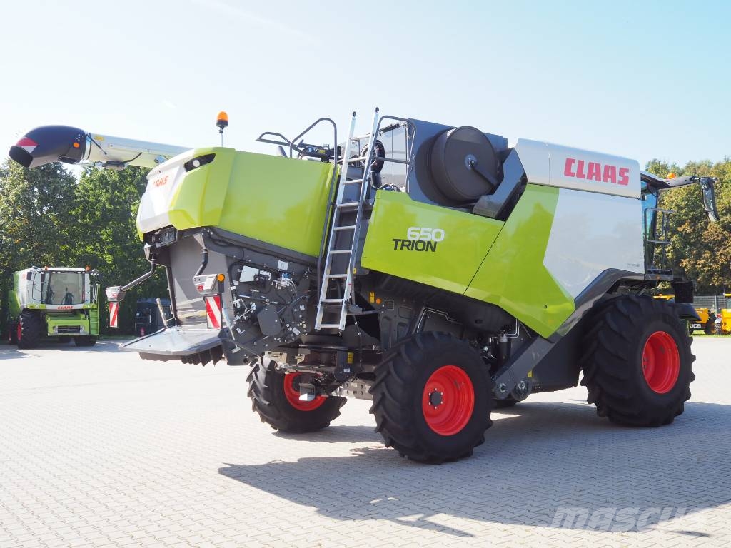 CLAAS Trion 650 GPS + V680 Mähdrescher