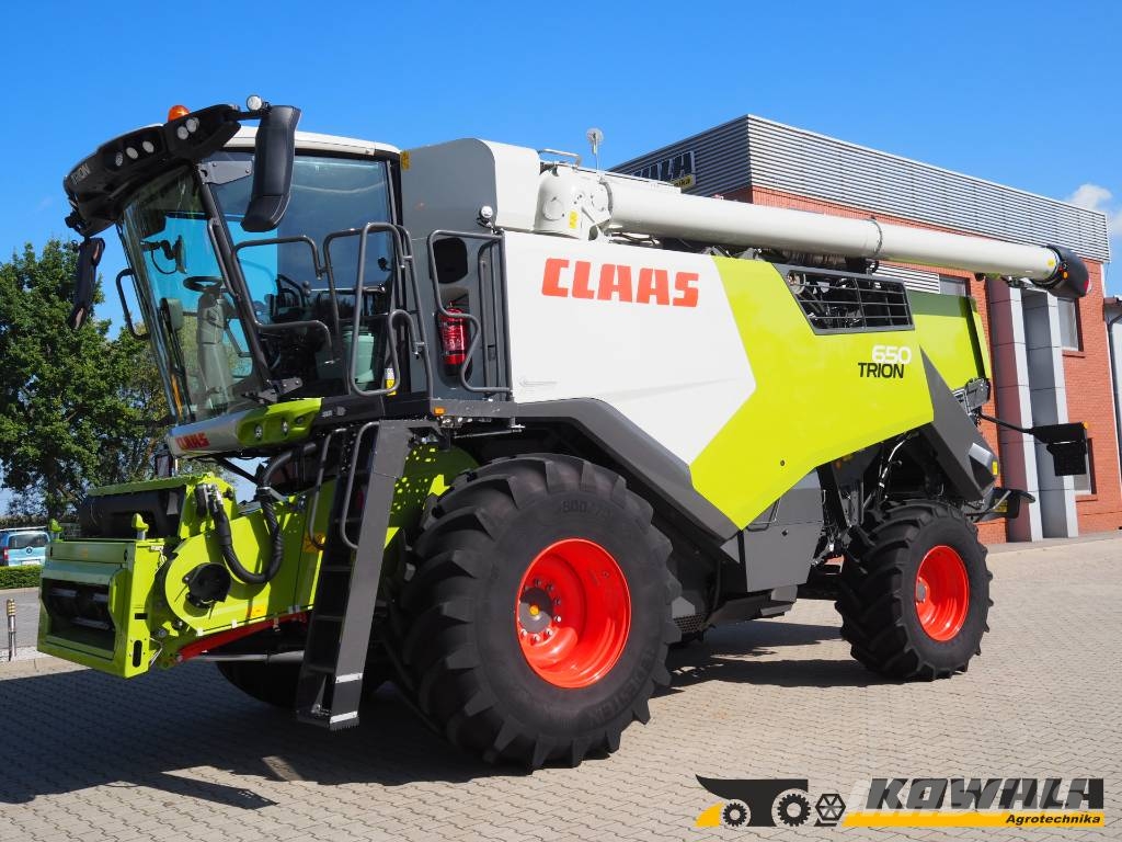 CLAAS Trion 650 GPS + V680 Mähdrescher