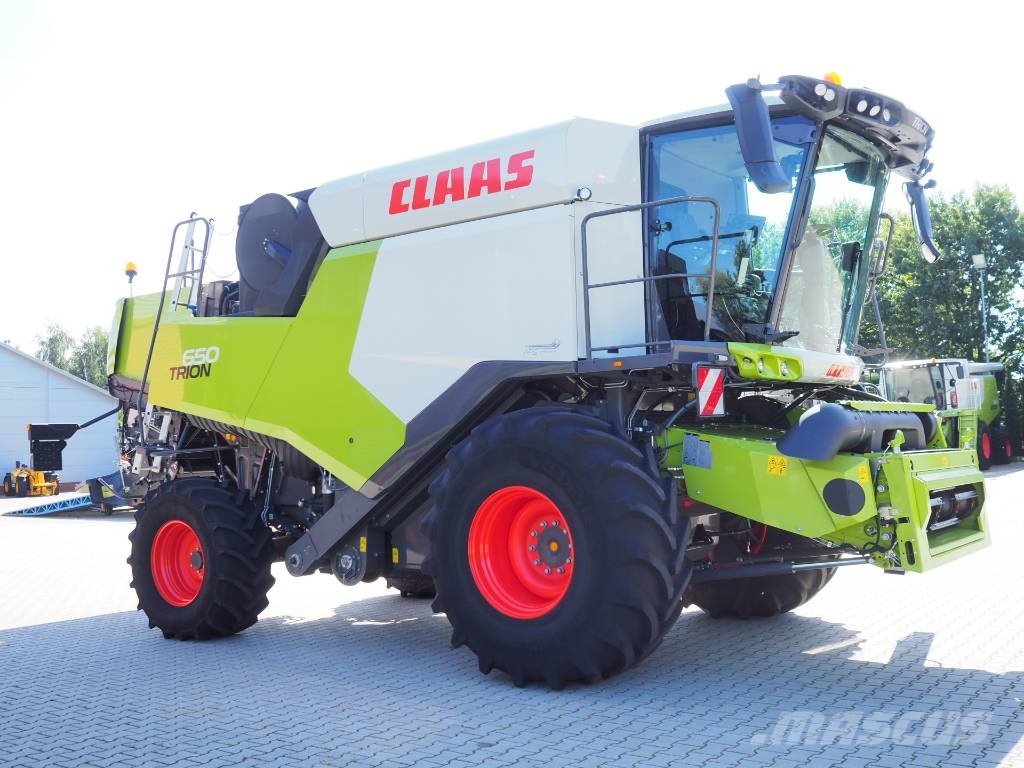 CLAAS Trion 650 GPS + V680 Mähdrescher