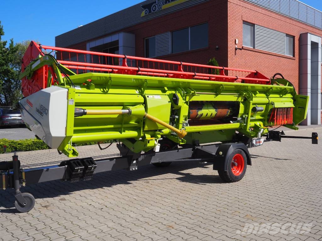 CLAAS Trion 650 GPS + V680 Mähdrescher