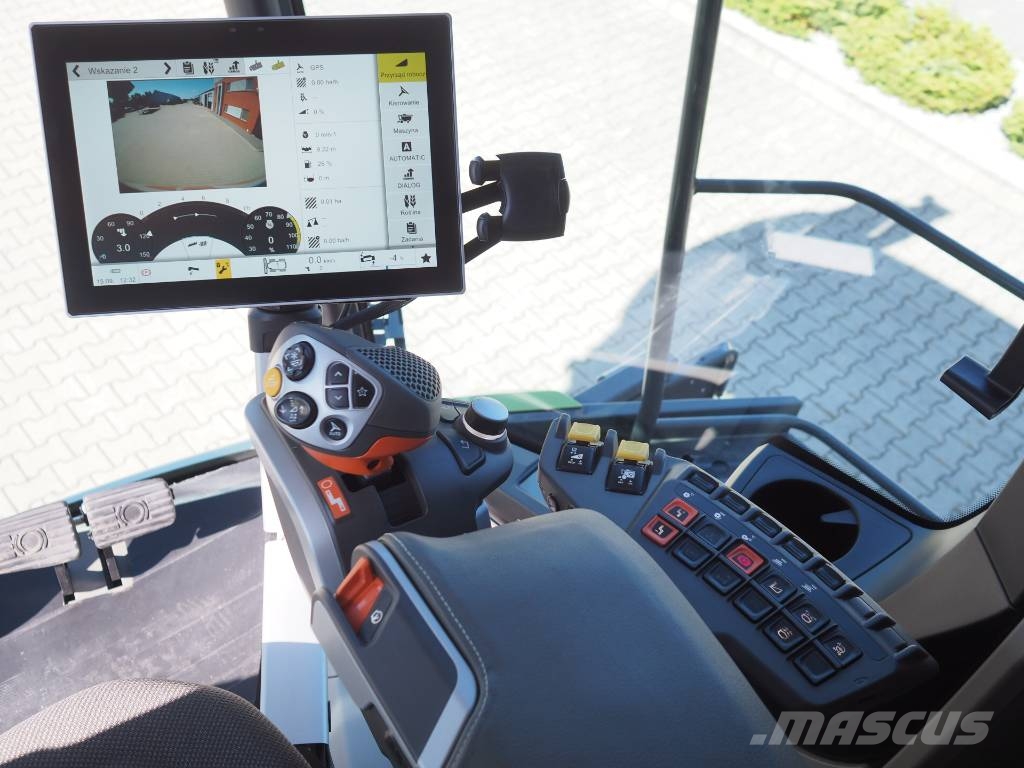 CLAAS Trion 650 GPS + V680 Mähdrescher