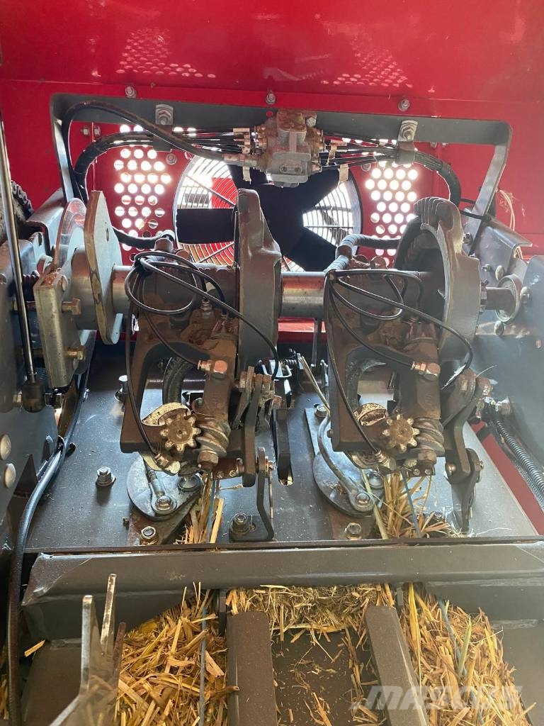 Massey Ferguson 1840 محزمات مربعة