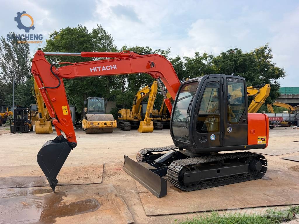 Hitachi ZX70 Малые экскаваторы 7т-12т