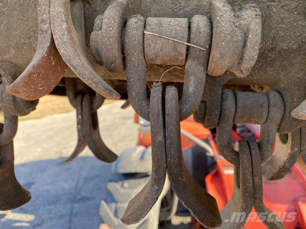 Kuhn PRO-LONGER GII/EP 7483 + Tête de fauchage endommag Pensasleikkurit