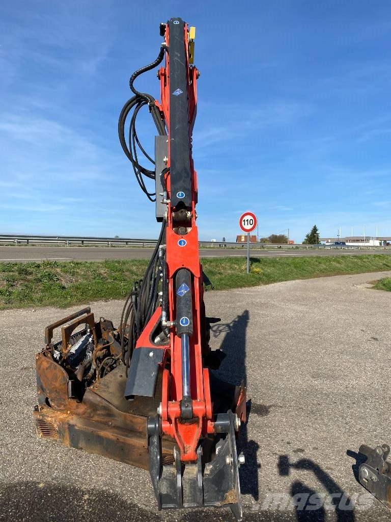 Kuhn PRO-LONGER GII/EP 7483 + Tête de fauchage endommag Pensasleikkurit