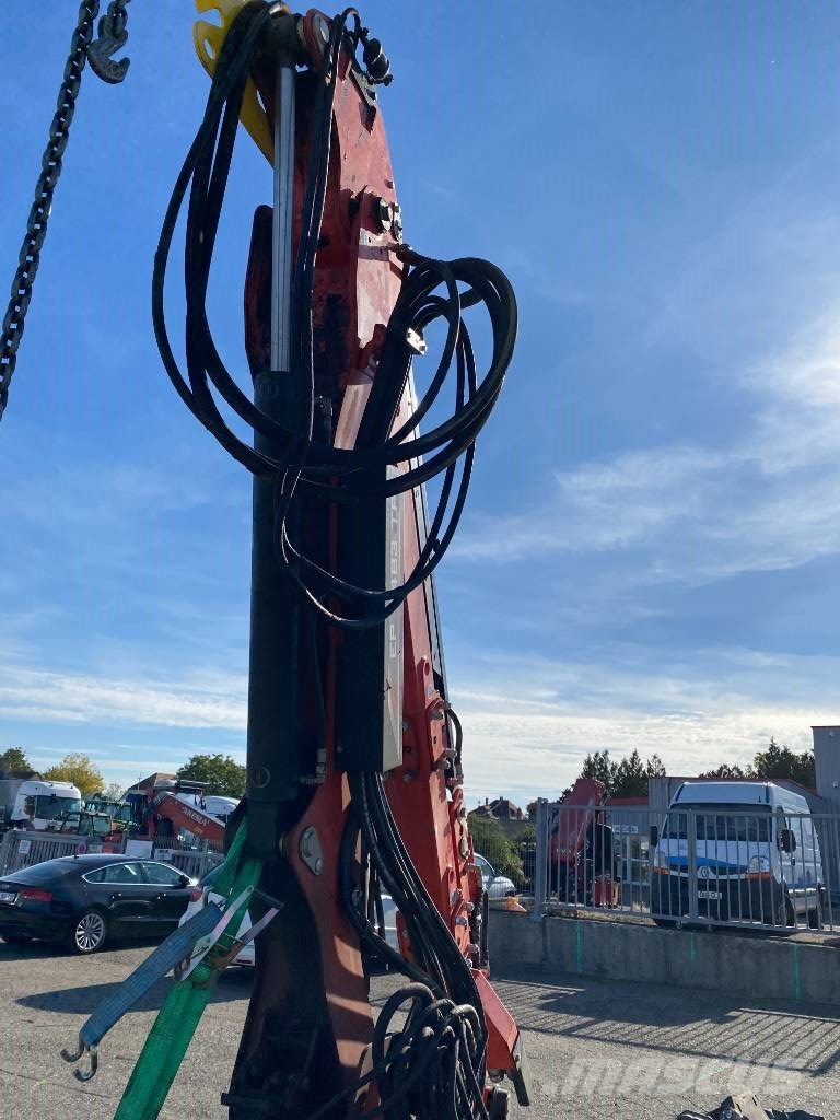Kuhn PRO-LONGER GII/EP 7483 + Tête de fauchage endommag Pensasleikkurit