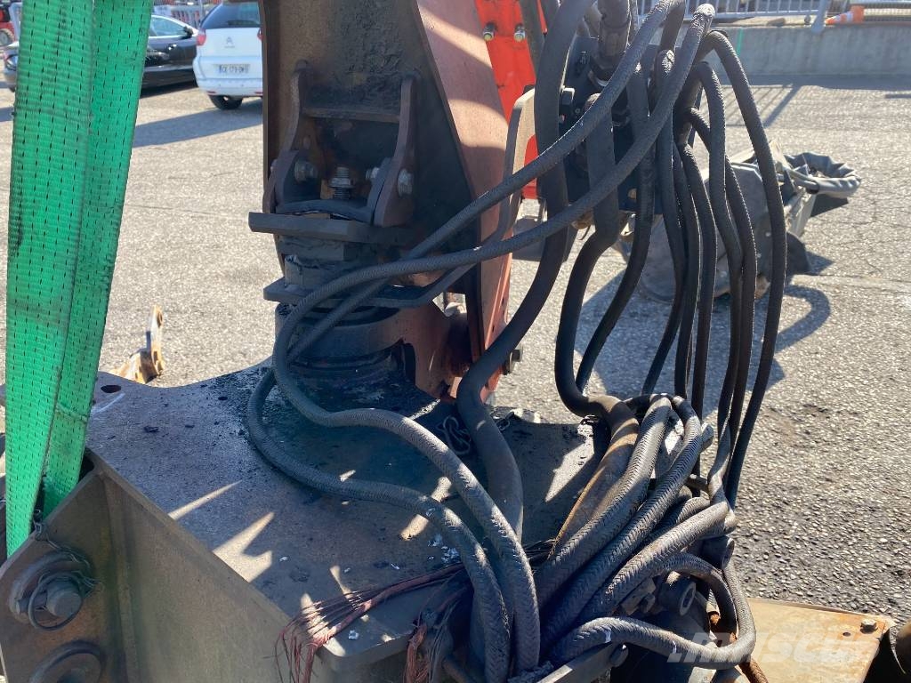 Kuhn PRO-LONGER GII/EP 7483 + Tête de fauchage endommag Pensasleikkurit